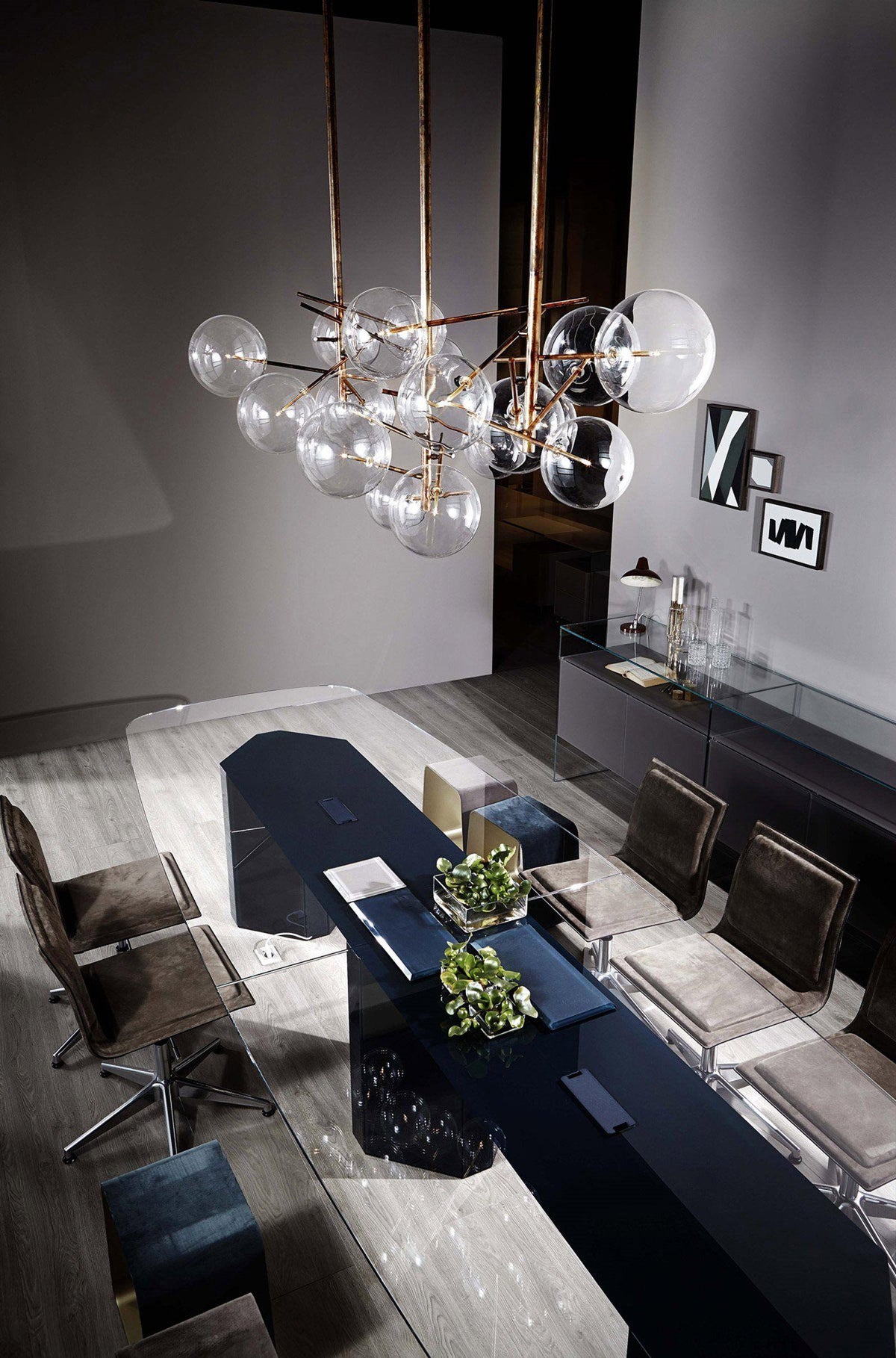Aveno LED-ljósakróna úr glæru kristalgleri