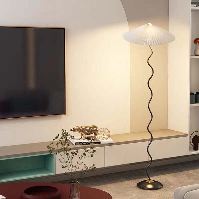 Ritta moderne svampeformet gulvlampe i stof med LED