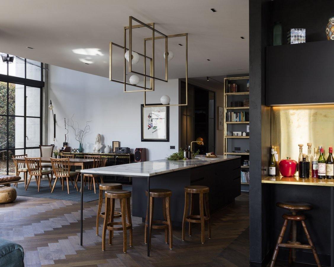 Veliiel moderne geometrisk Mondrian-lysekrone i glas og messing