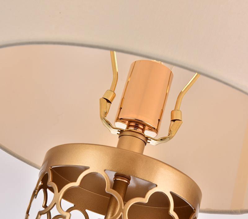 Selisise moderne bordlampe