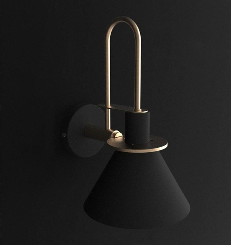 Solerine minimalistisk vägglampa i svart och guld