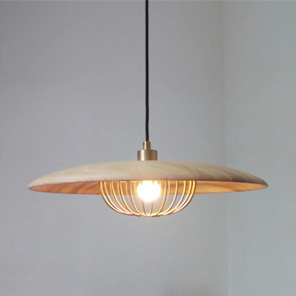 Candeeiro suspenso retro vintage em madeira Rinoira