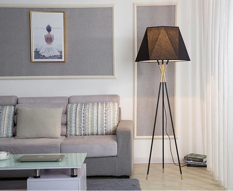 Fivela moderne gulvlampe