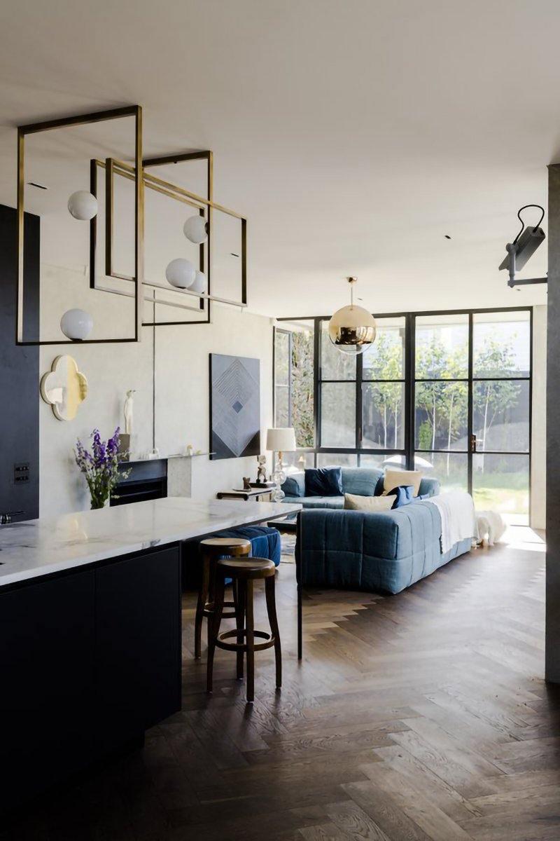 Veliiel moderne geometrisk Mondrian-lysekrone i glas og messing