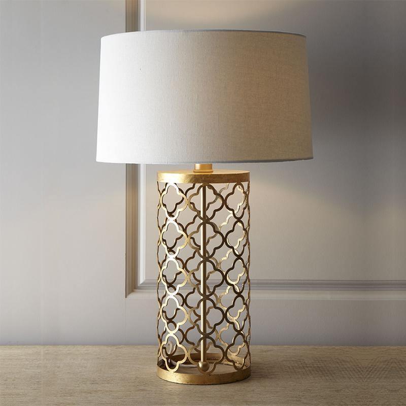 Selisise moderne bordlampe