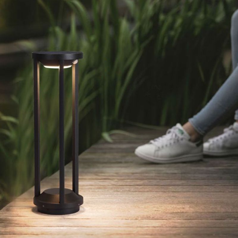 Ray modern cylindrisk ihålig pollarlampa i metall för utomhusbruk, svart