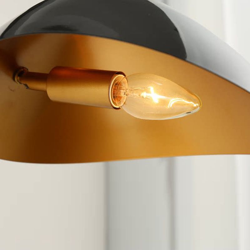 Epoch industriell vägglampa med svängarm, svart/guld