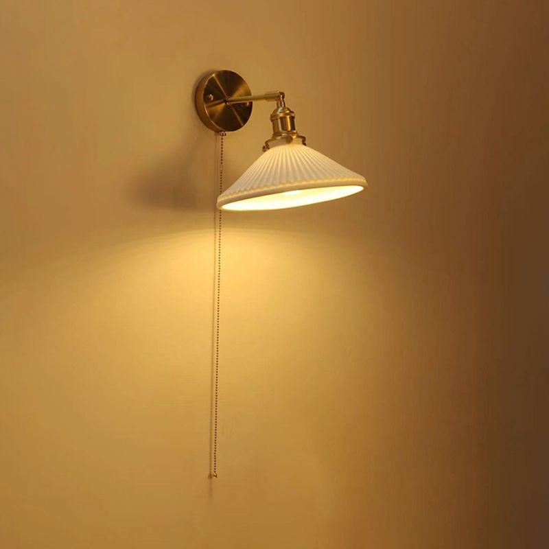 Arisha skrynklig nordisk modern byrålampa