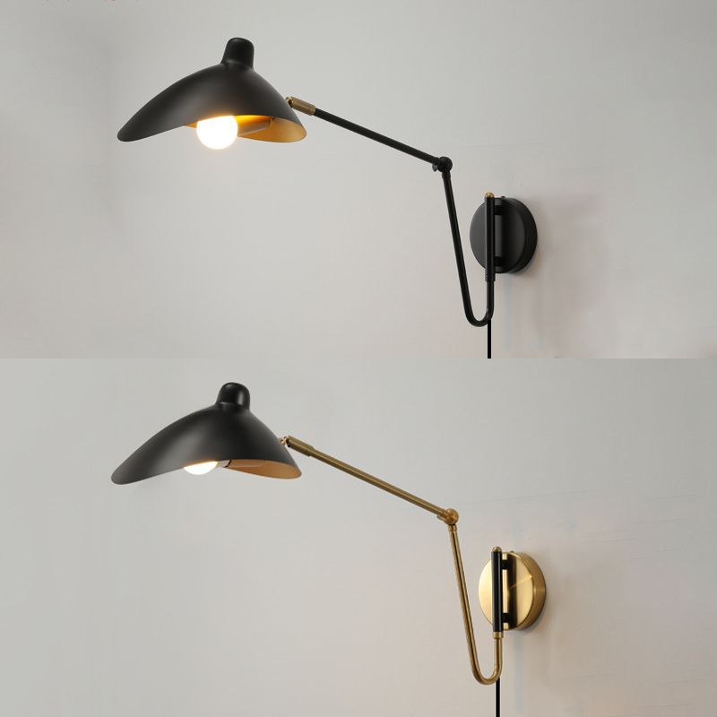 Epoch industriell vägglampa med svängarm, svart/guld
