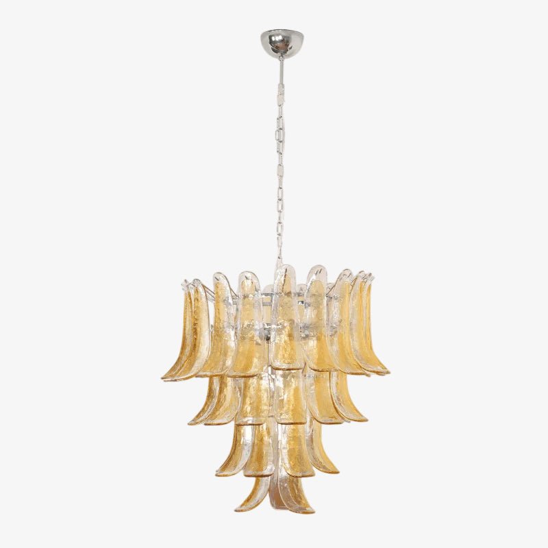 Liorisissa lysekrone i ravfarvet Murano-glas med liljer i lag og dekorativt midterstykke