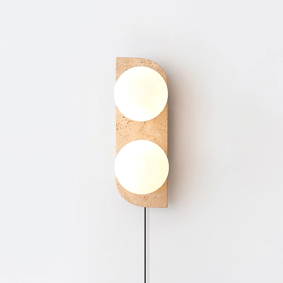 Serearia minimalistisk plug-in-væglampe i travertin