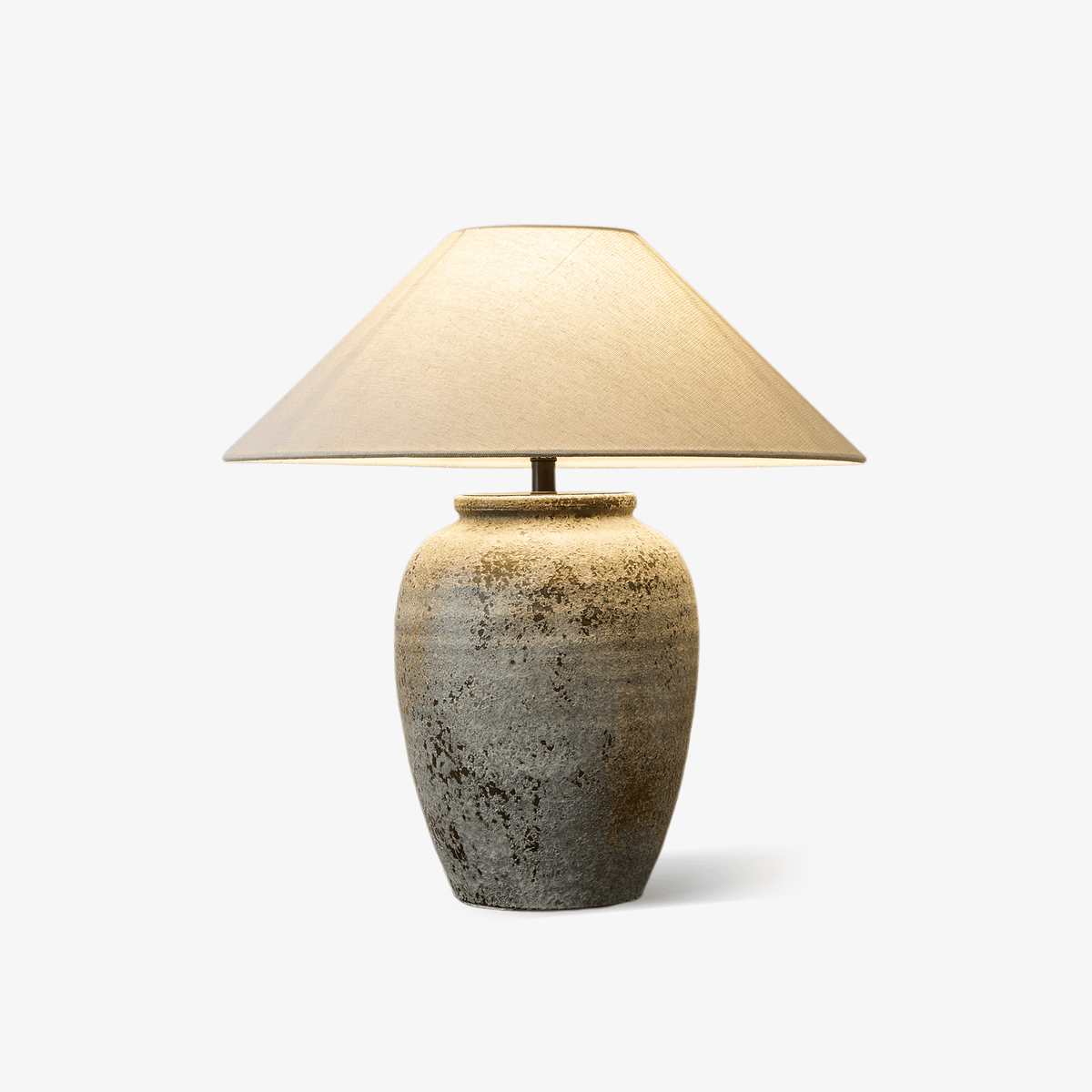 Terra bordlampe i keramik og stof