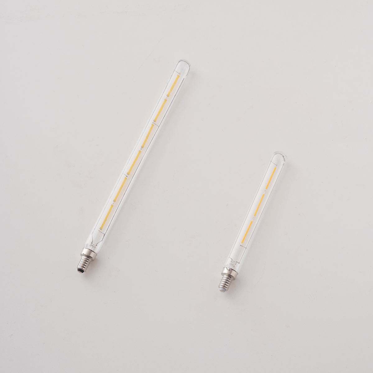 Ivo LED-filamentlampa E14/E27