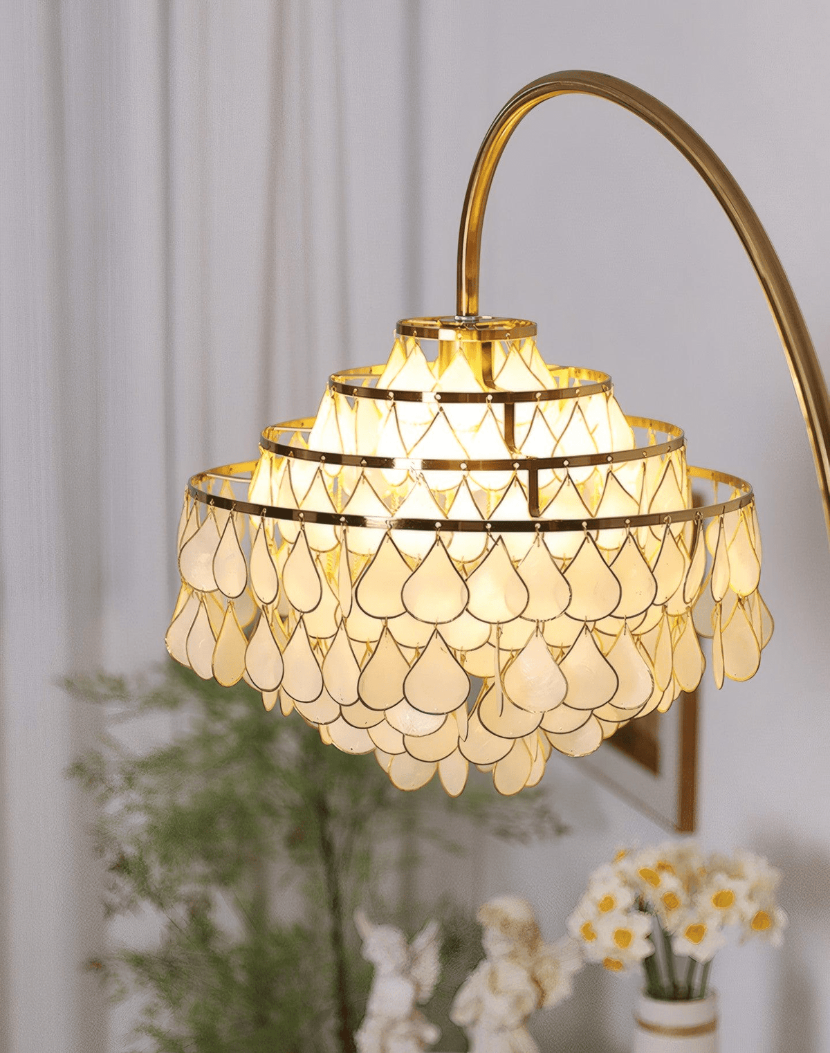 Luksus-gulvlampe med skal Emily