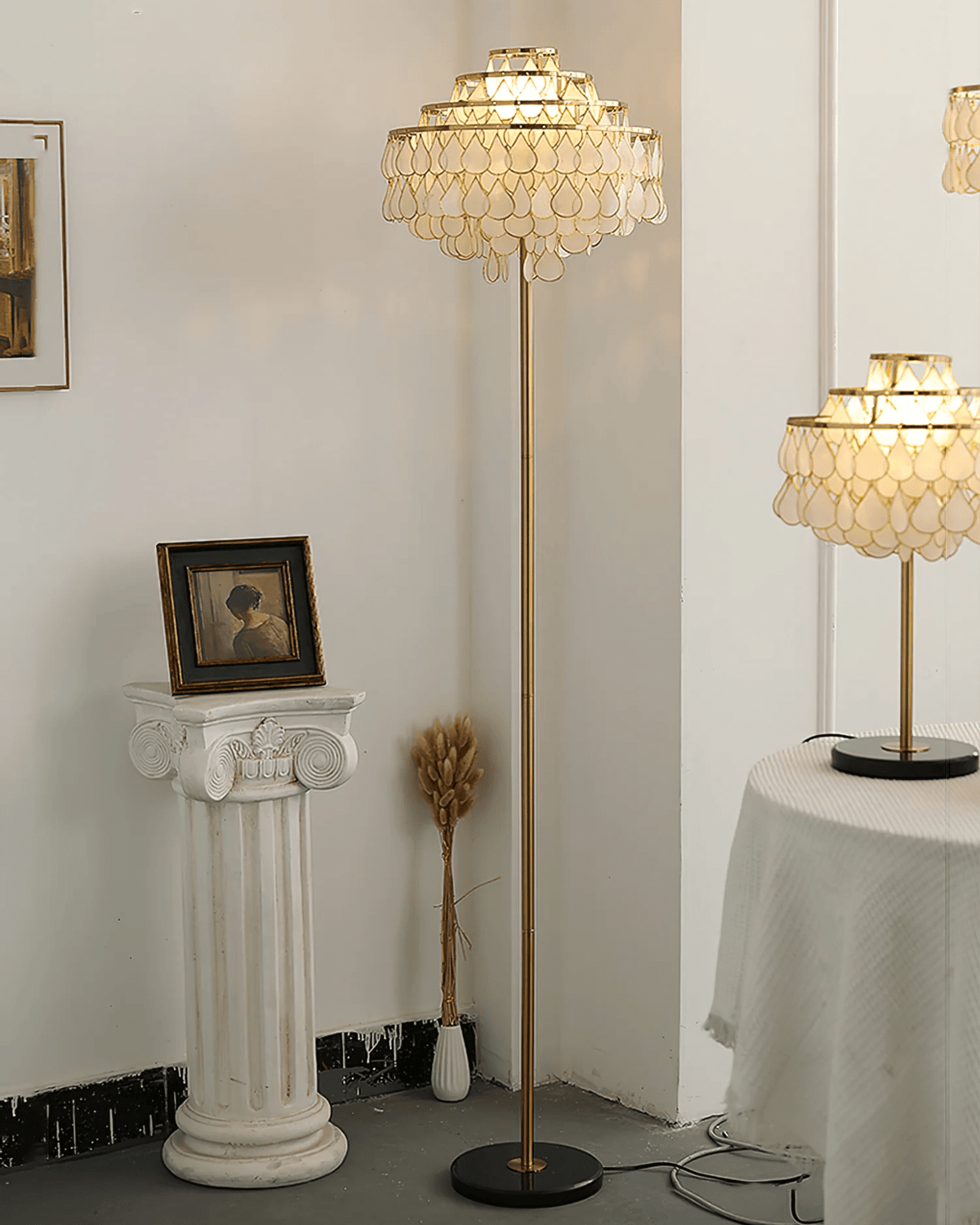 Luksus-gulvlampe med skal Emily