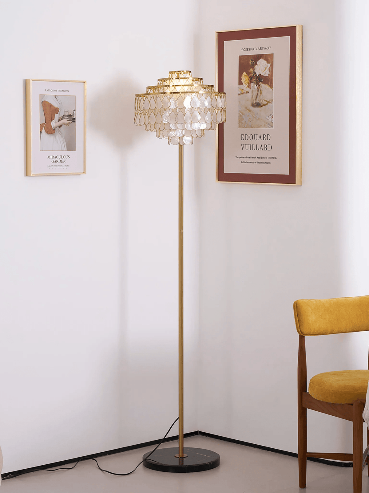 Luksus-gulvlampe med skal Emily