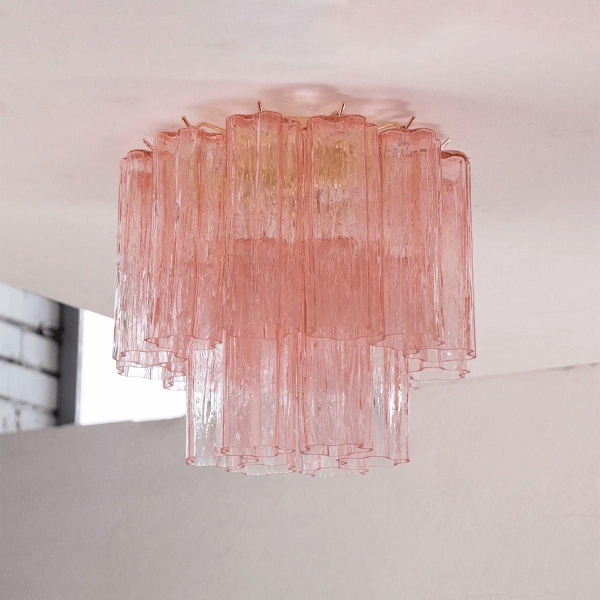 Candeeiro de teto Serin estilo cascata cor-de-rosa