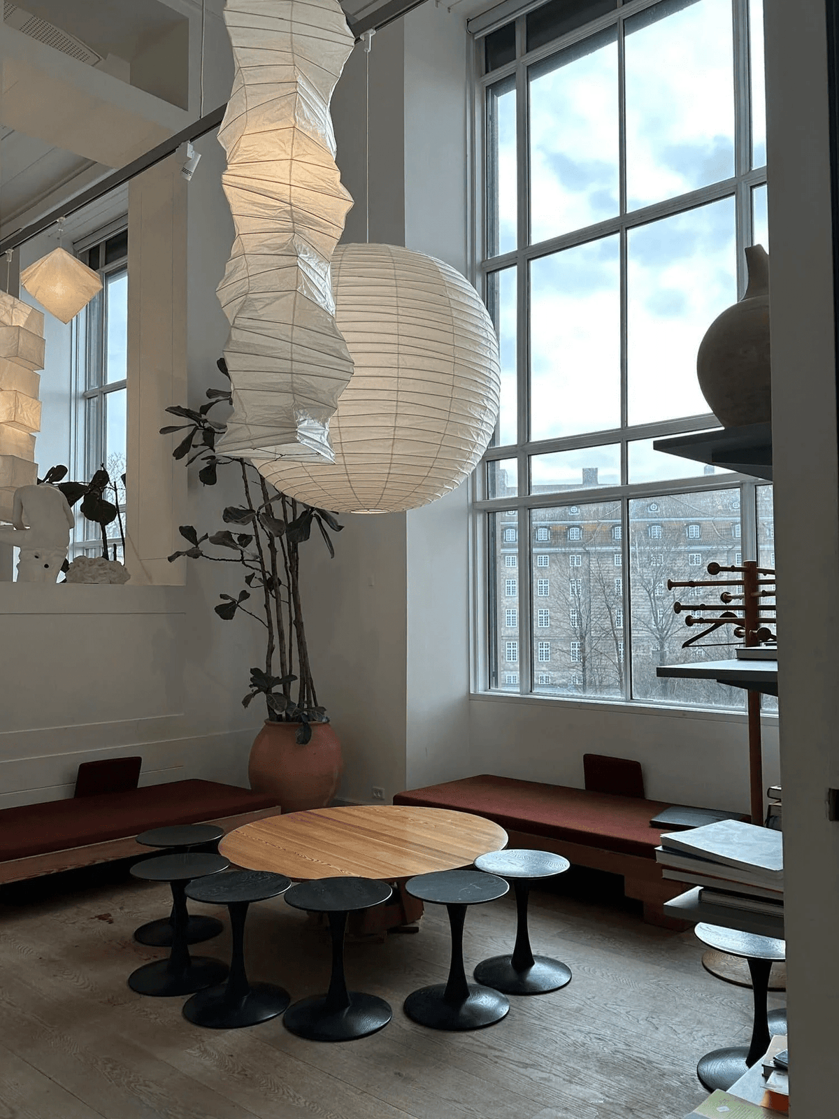 Piaeenne moderne pendellampe i papir