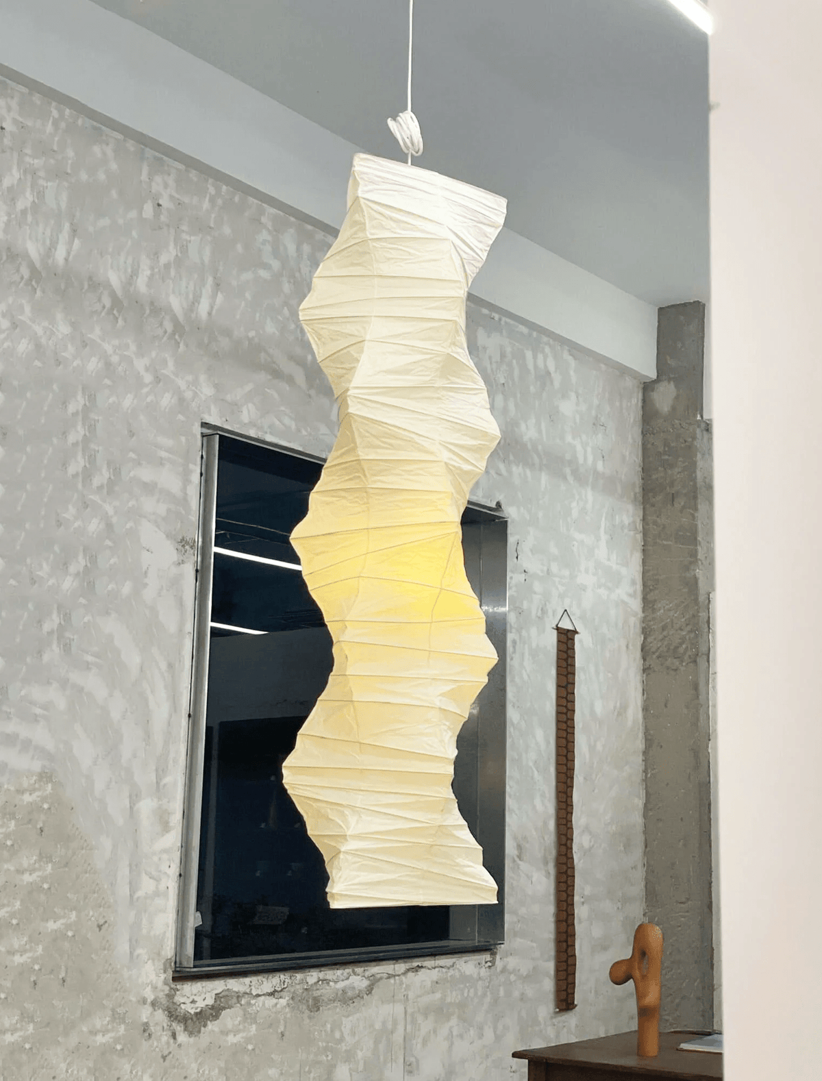 Piaeenne moderne pendellampe i papir