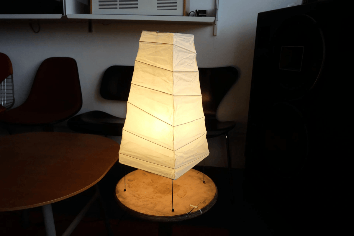 Piaaraya Minimalistinen paperipöytävalaisin