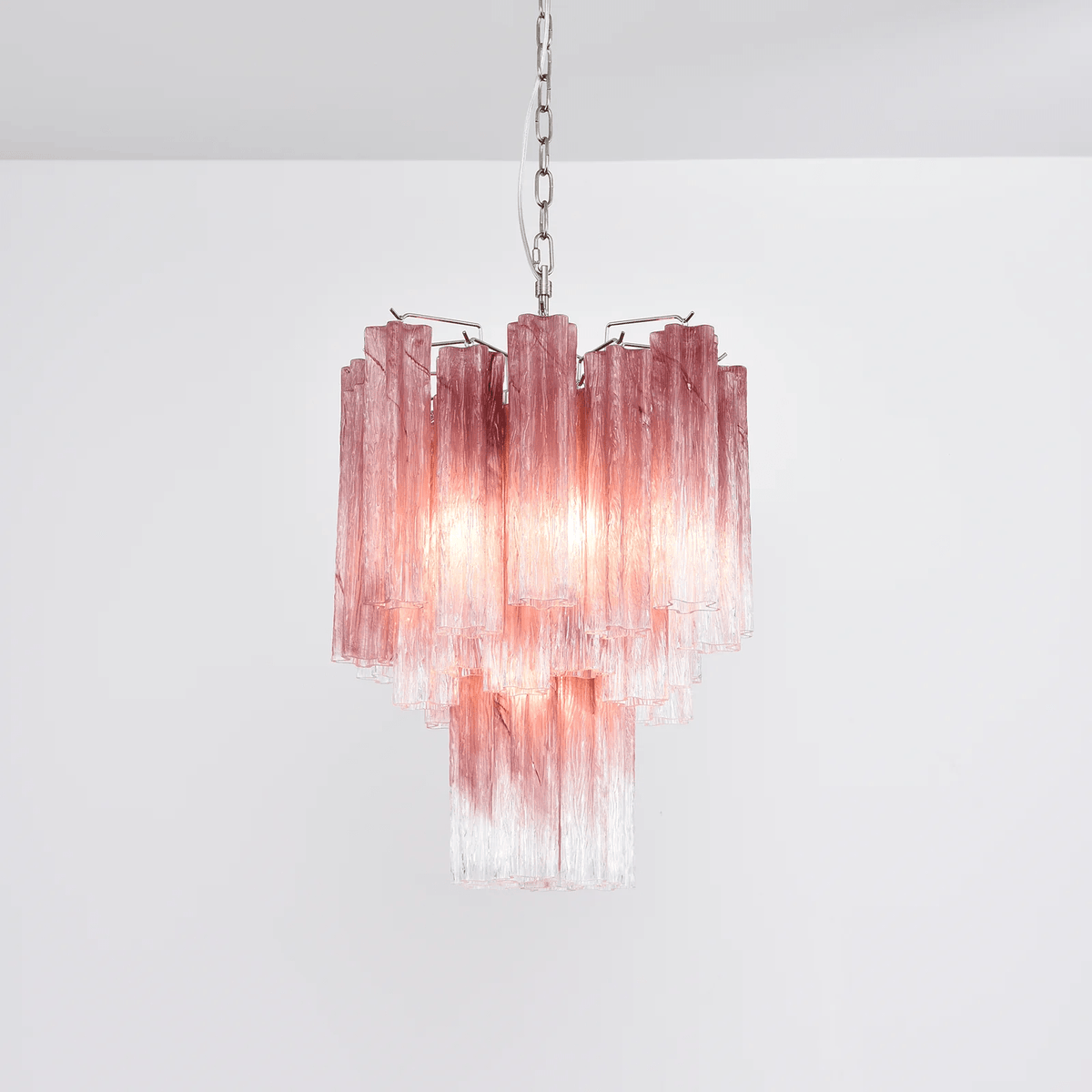 Veluora lysekrone i Murano-glas med rosa gradient og flere niveauer