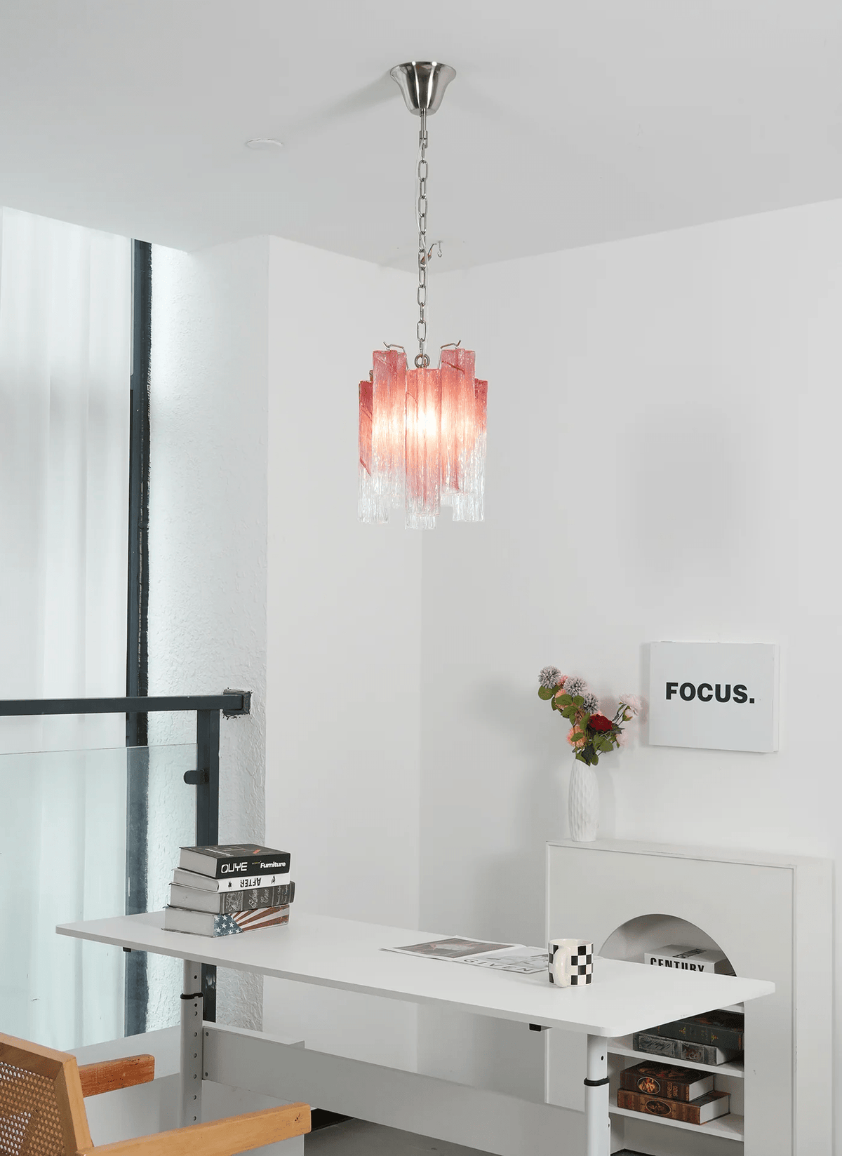 Lioroella lysekrone i Murano-glas med lyserød gradient