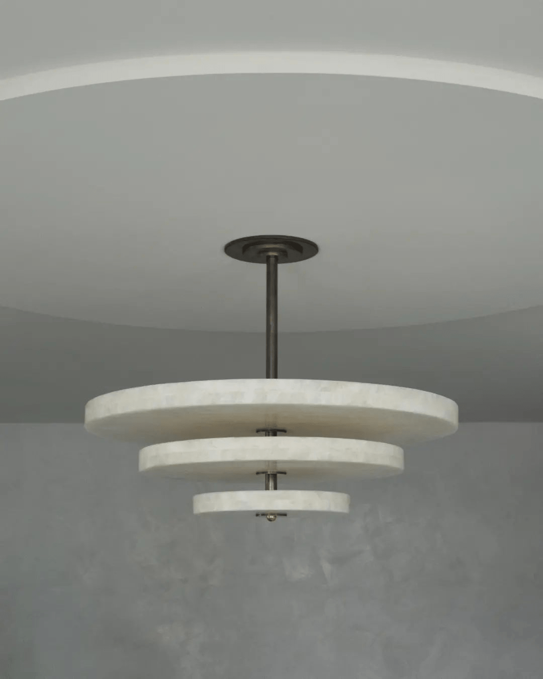 Minimalistisk pendellampa i alabaster Nivoreria