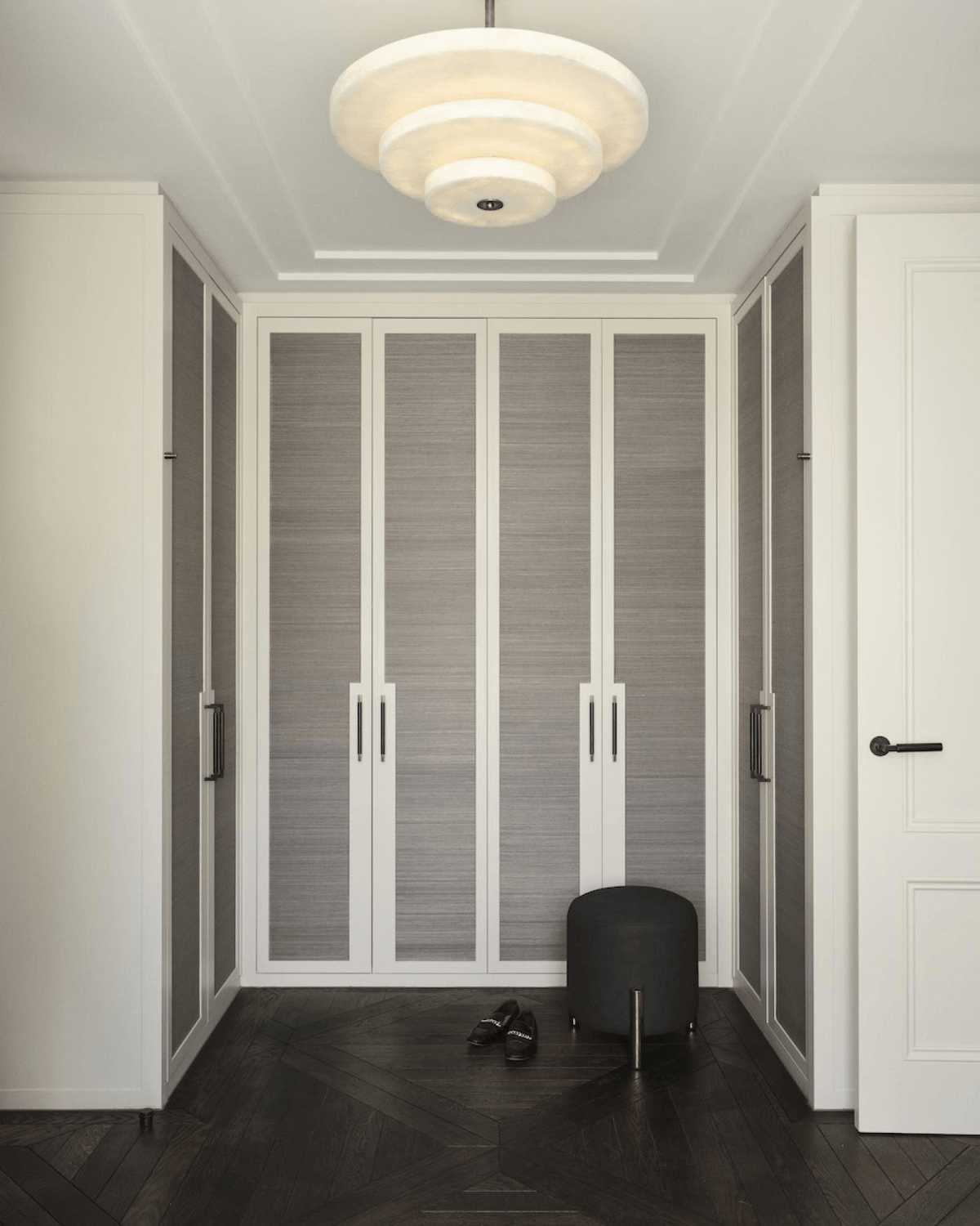 Minimalistisk pendellampa i alabaster Nivoreria