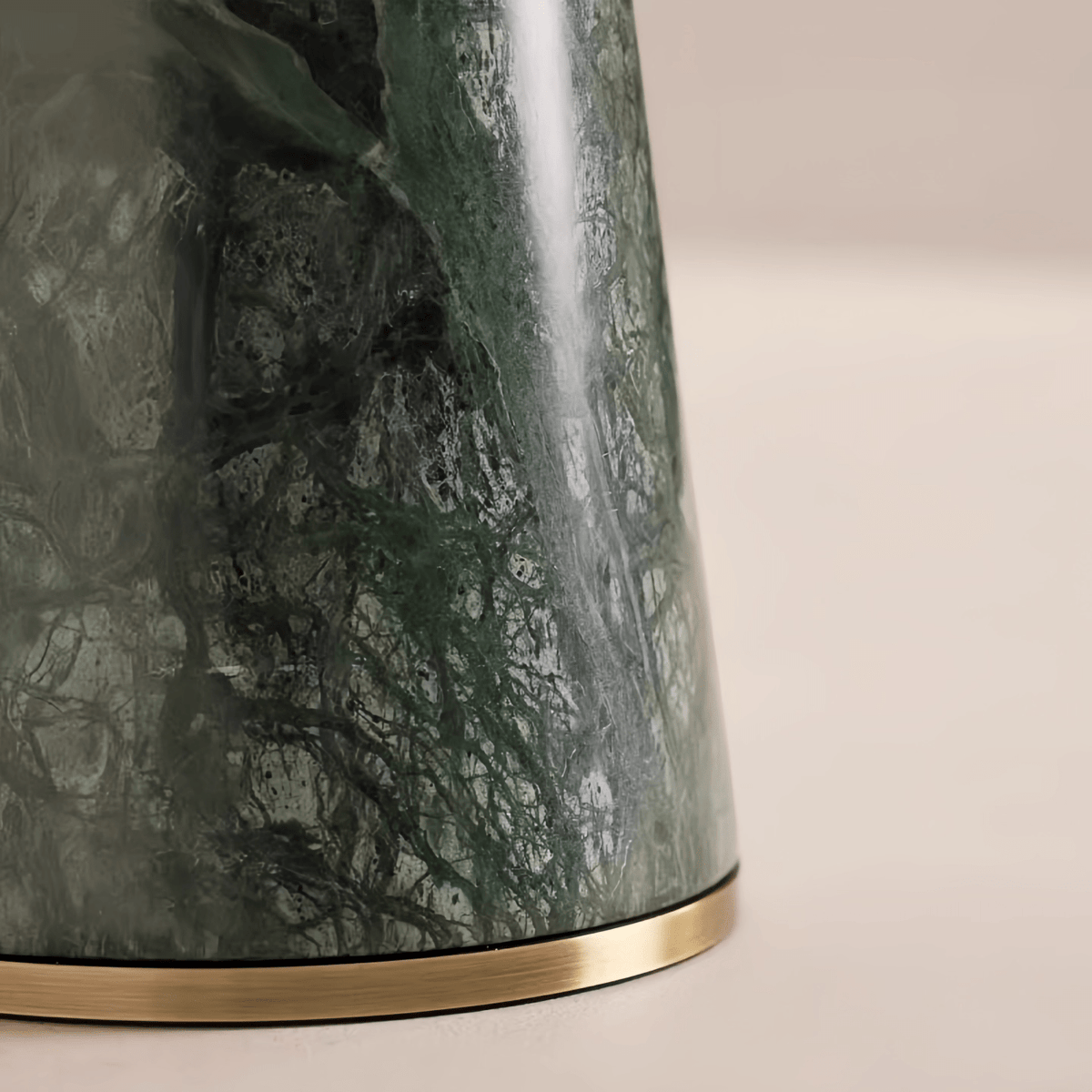 Miraraine-kupolipöytävalaisin