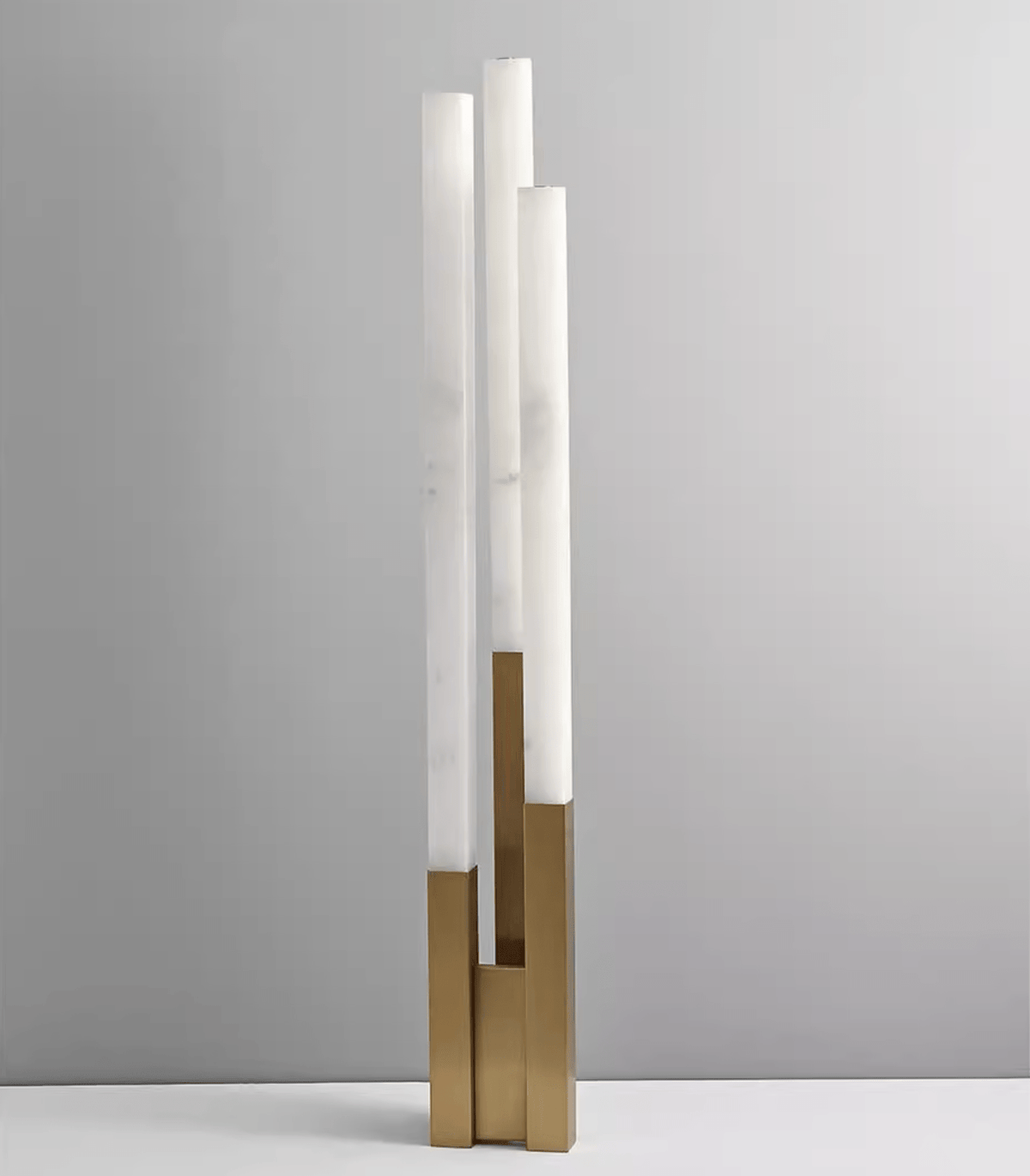 Callisto golvlampa i alabaster