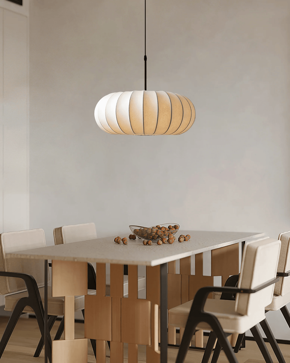 Caedwyn Lantern Silk -riippuvalaisin