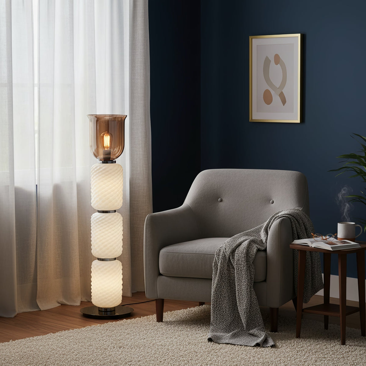 Valdorne gulvlampe i struktureret lagdelt glas