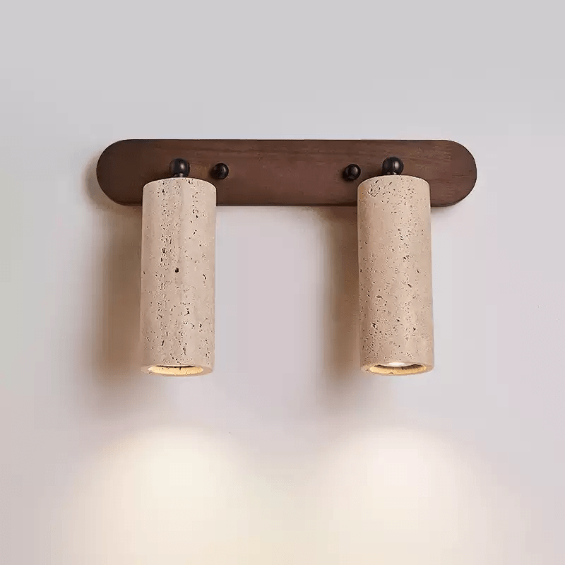Sereise vägglampa med travertinbalk
