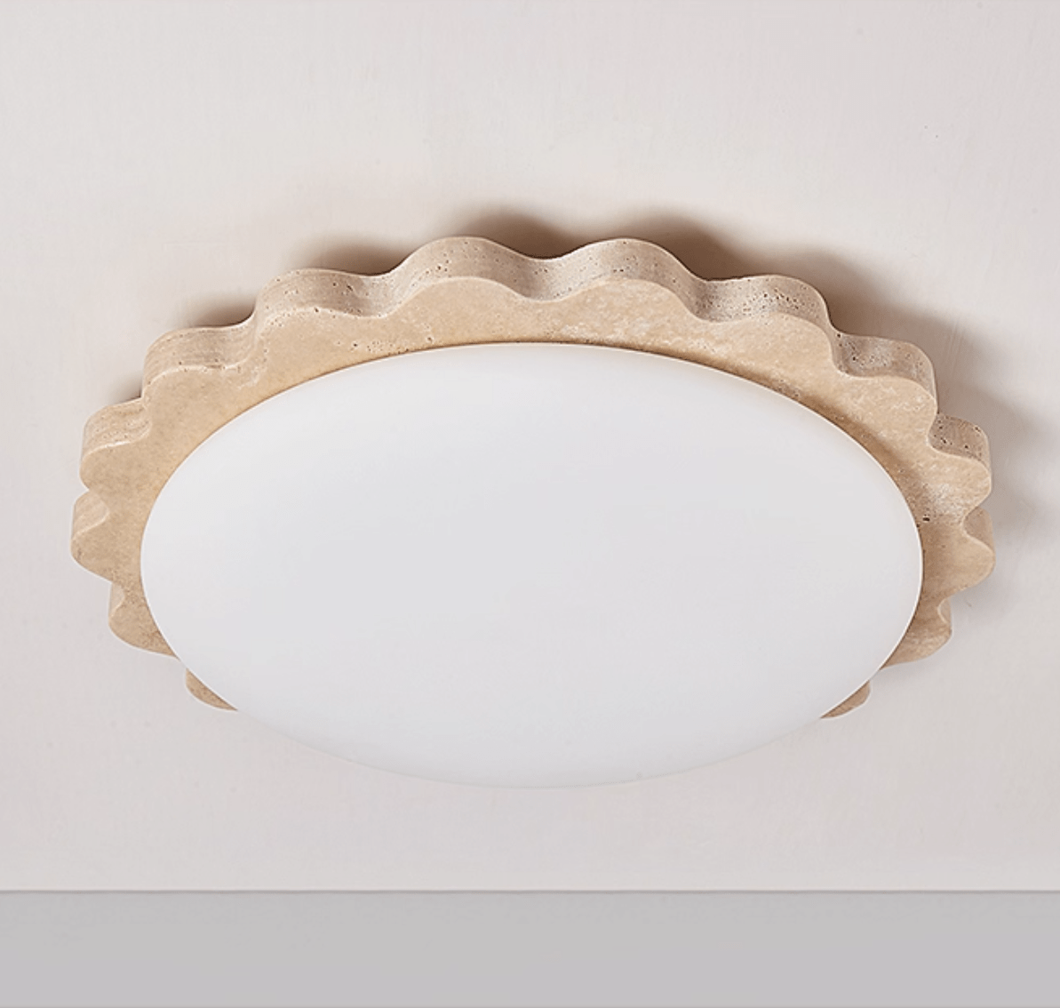 Crestwood Travertine Scallop Edge -kattovalaisin