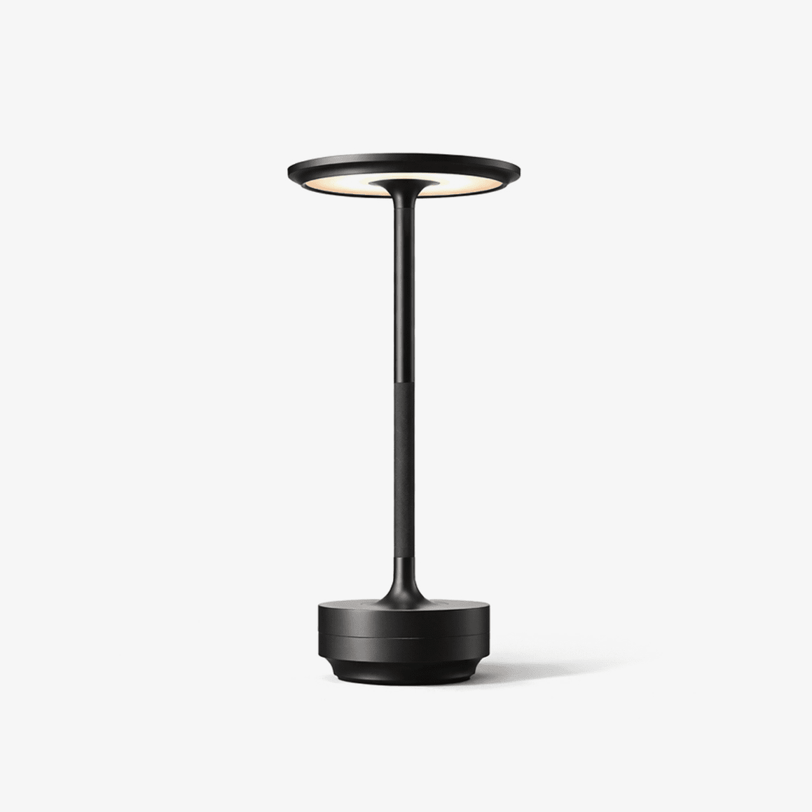 Solvane-genopladelig bordlampe