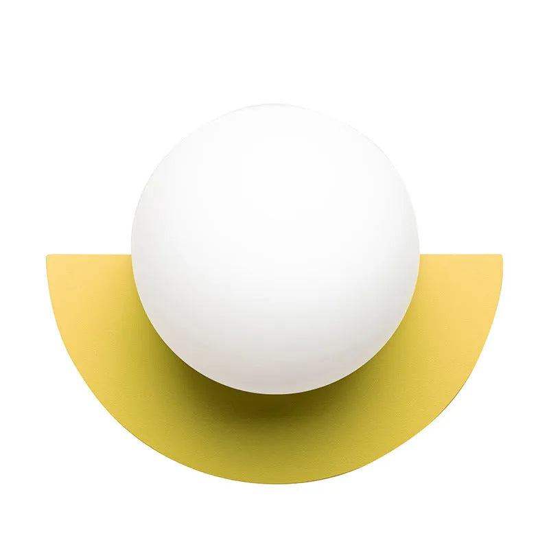 Solvire vägglampa halvcirkelformad glob