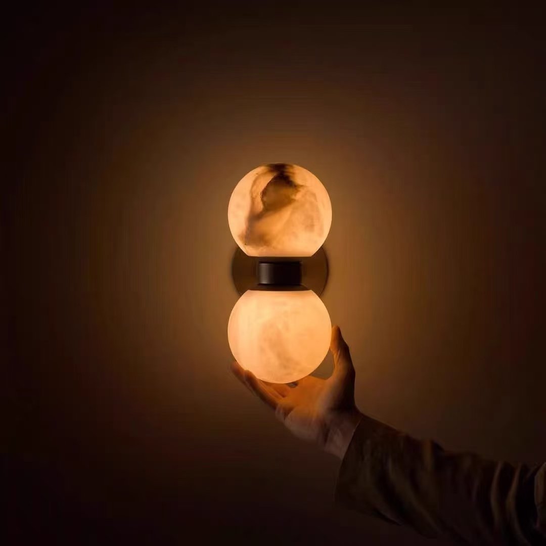Lumenor Alabaster Celestia vägglampa i klotform