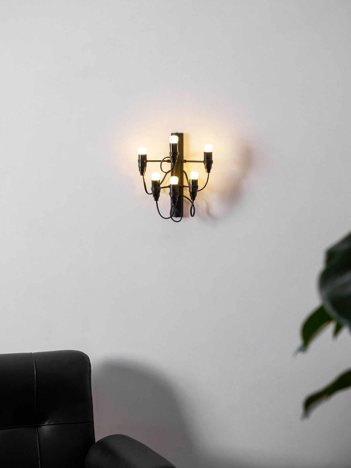 Myraeara Classic Unique Wall Lamp