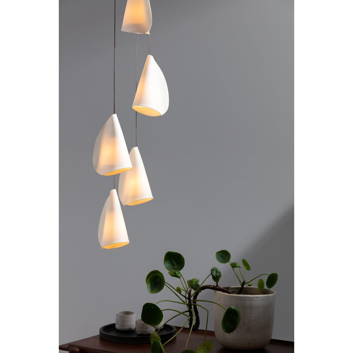 Olshaion geometrisk keramisk taklampa