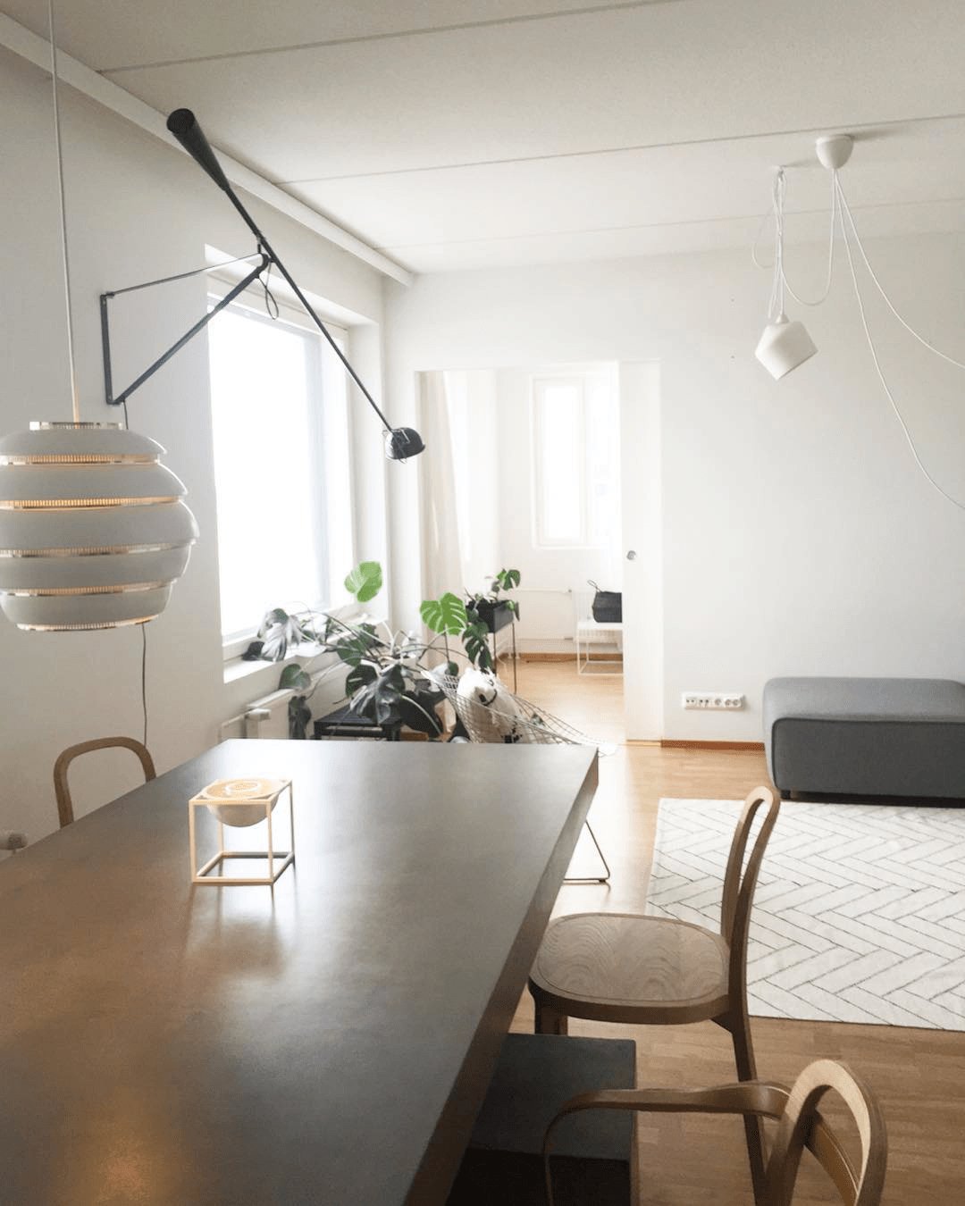 Candeeiro de parede moderno minimalista com braço longo Cid