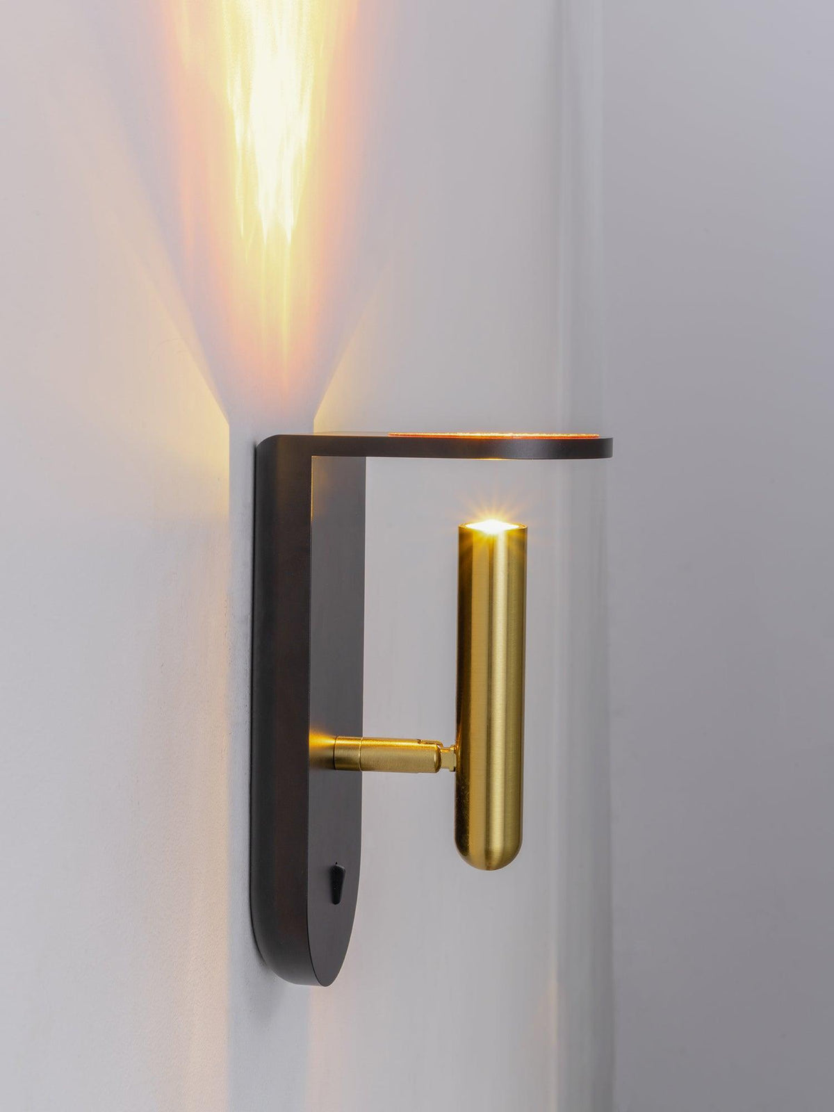 Caloaria justerbar LED-væglampe