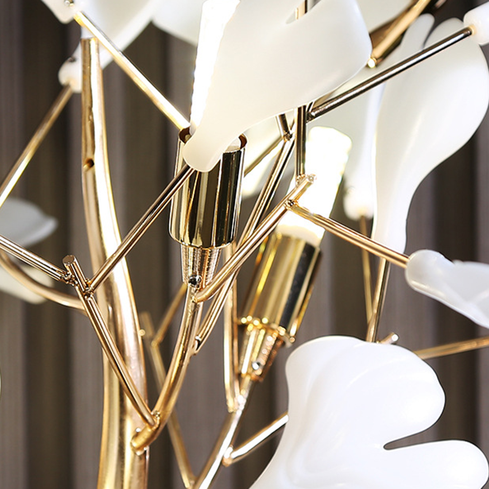 Olivia kunstnerisk gulvlampe med blad, keramik/metal, hvid/guld, arbejdsværelse