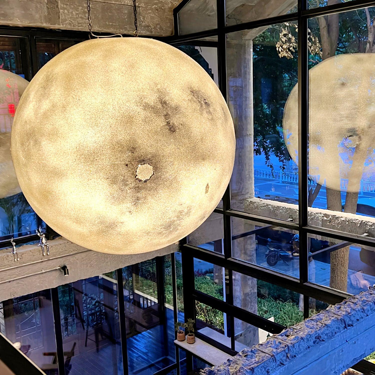 CosmoSphere planetarisk pendellampe