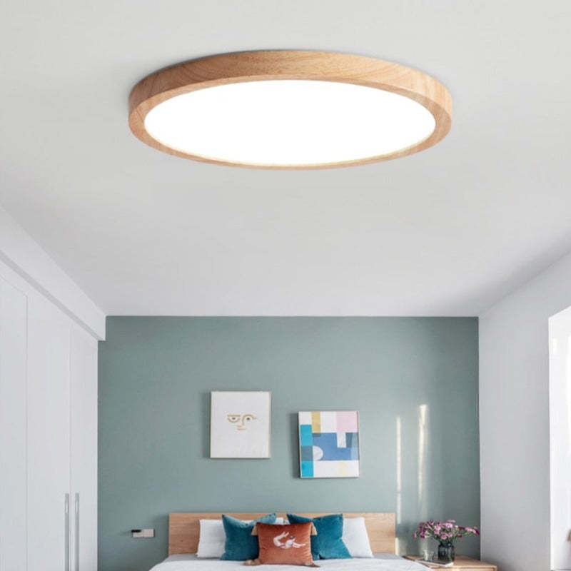 Minimalískur LED-loftlampi frá Orvix úr viði