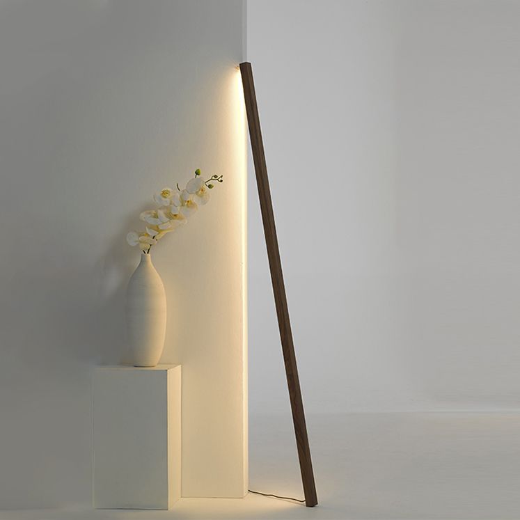 Ozawa minimalistisk lineær gulvlampe i naturligt træ