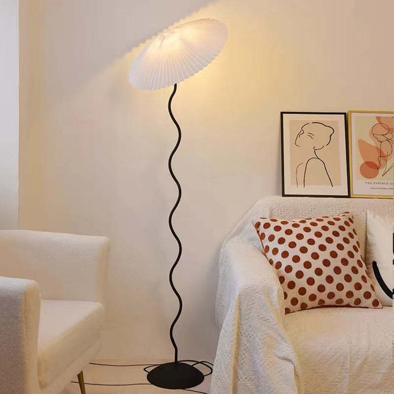 Ritta moderne svampeformet gulvlampe i stof med LED