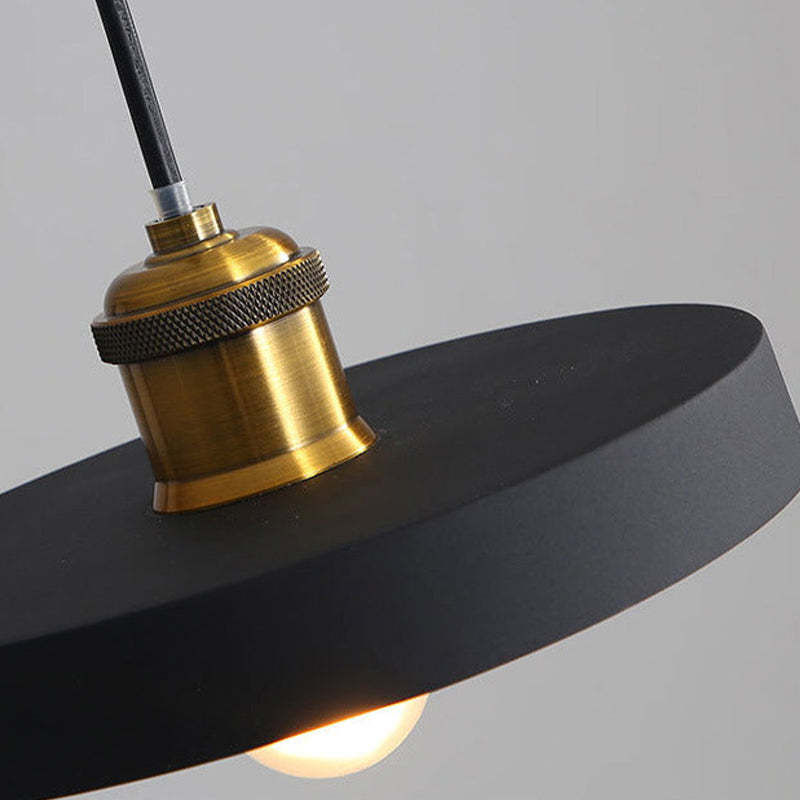 Candeeiro suspenso Aria minimalista art déco, monocromático