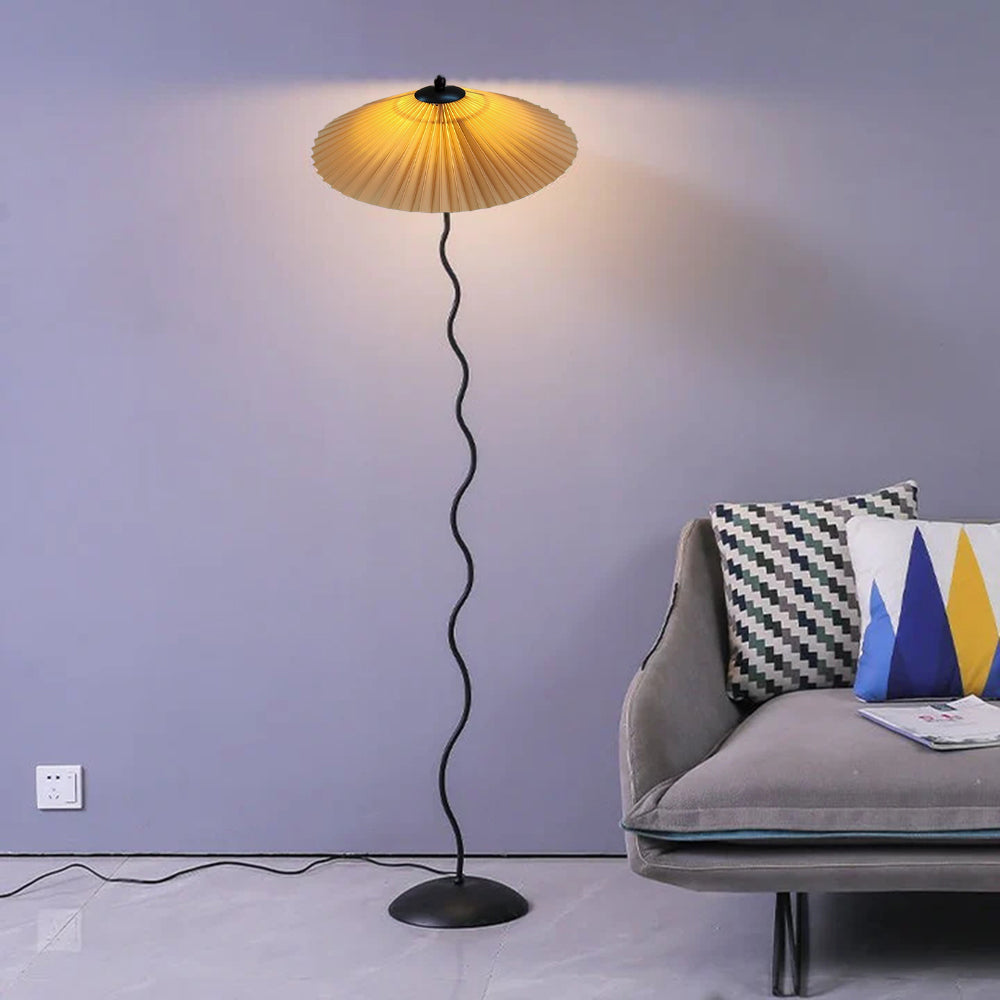 Ritta moderne svampeformet gulvlampe i stof med LED