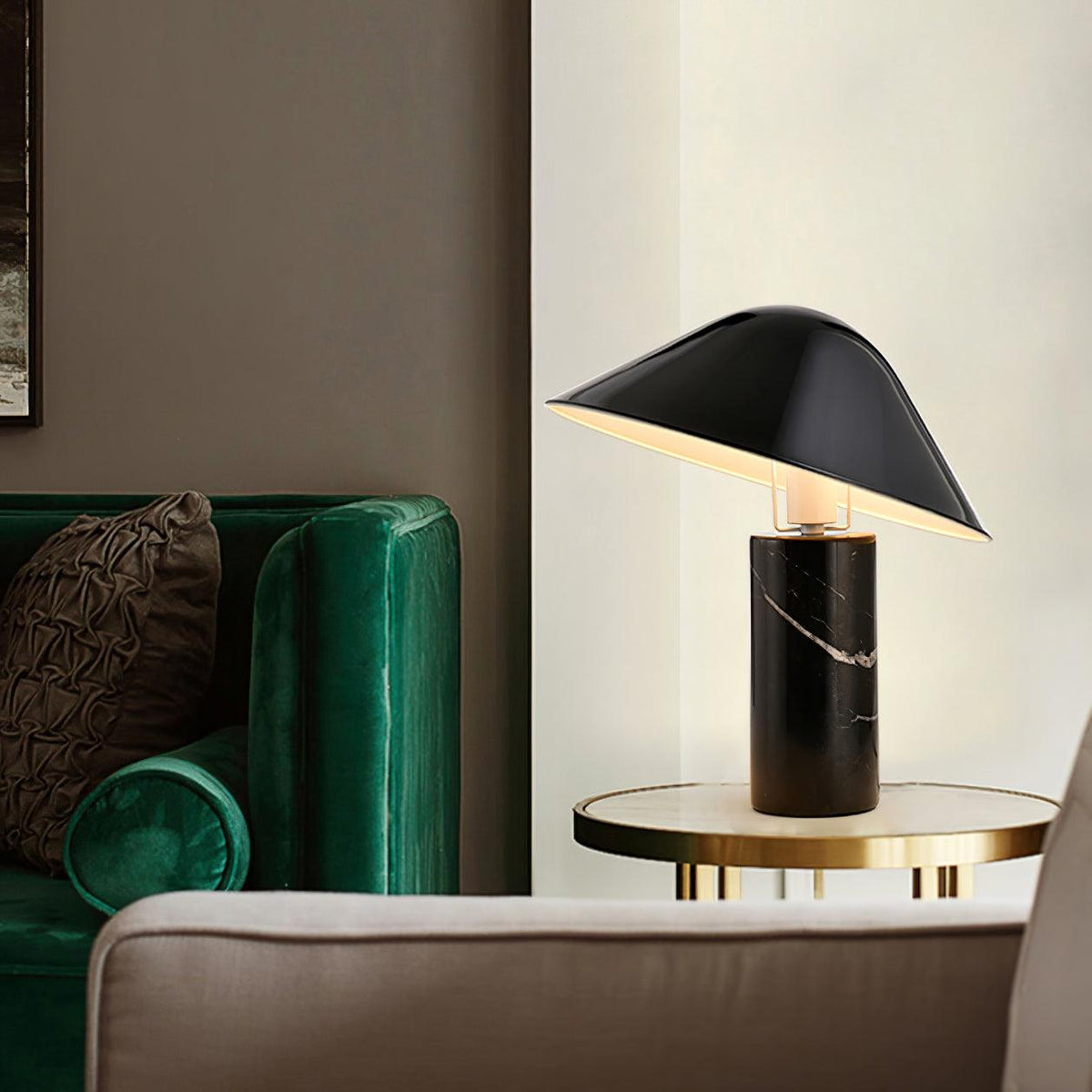 Minimalistisk marmorbordlampe Elyrian