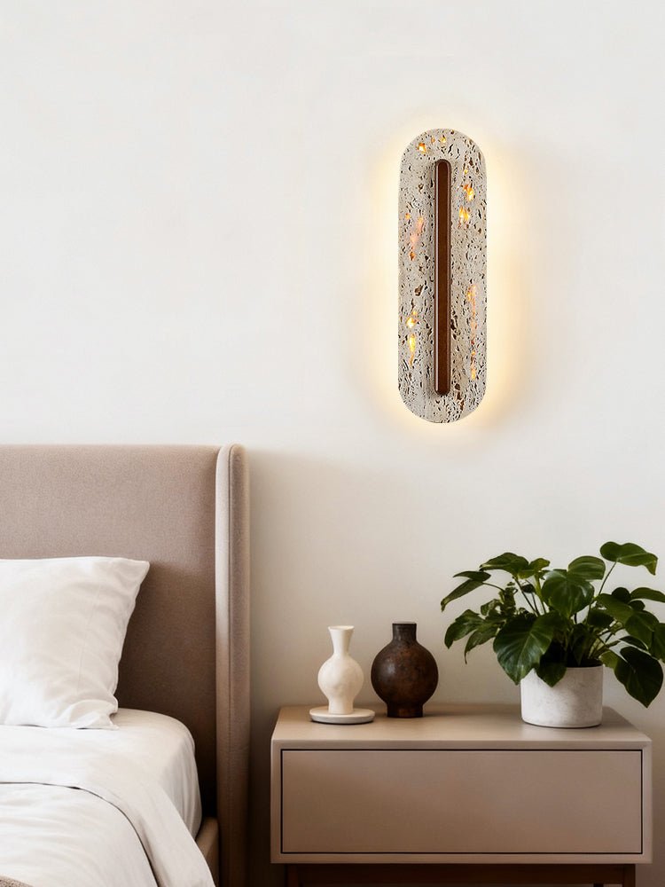 Cato Bellamont minimalistisk væglampe i beige travertin